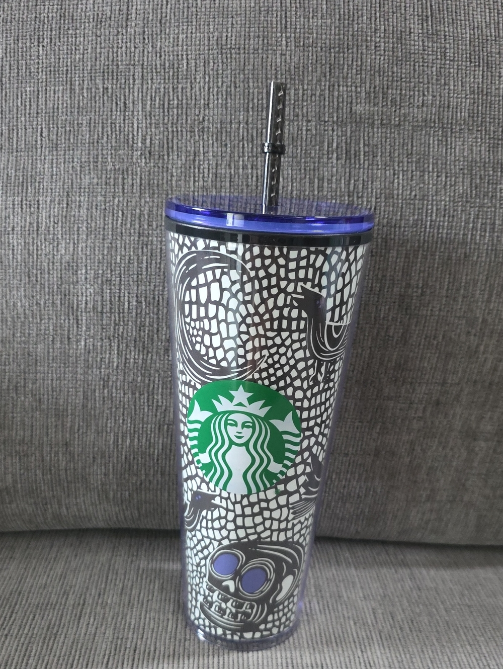 Starbucks Spooky Cold Cup Venti Tumbler, 24oz. Black & White, With Straw.